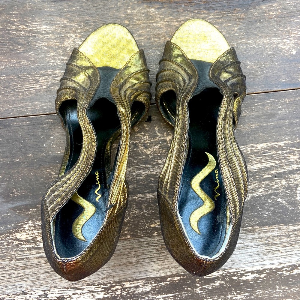 Nina’s Bronze Gold